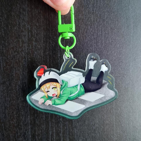 Söpö ja kömpelö toimitusrobotti-chan vihdoin avaimenperän muodossa! Noin 7 cm leveä.